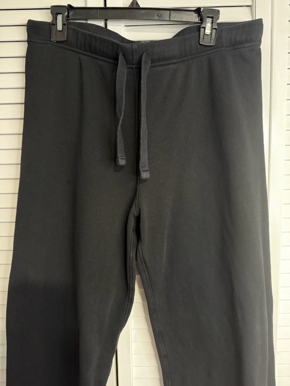 Frank & Eileen
Cozy and comfy Catherine Wide Leg Sweatpants Cropped Large Black - Picture 7 of 7